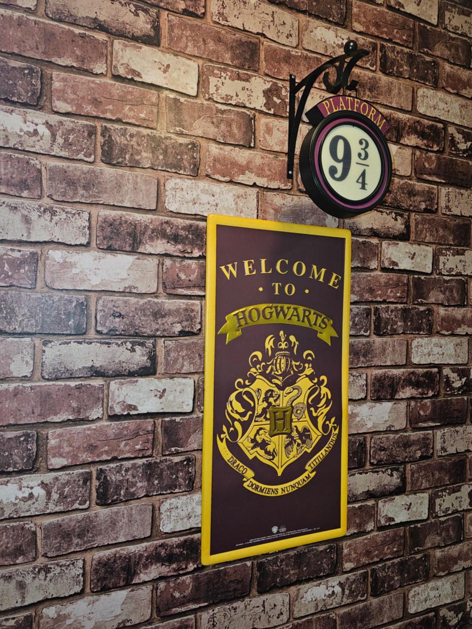 Harry Potter Hogwarts Apartment ワトフォード エクステリア 写真